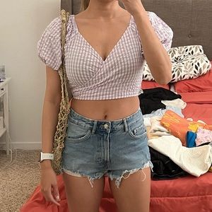 Purple Cropped top with puff sleeves